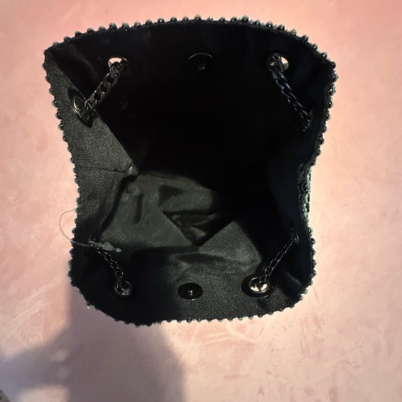 NWT: GLITZ AND GLAM MINI BUCKET BAG - Picture 3 of 3